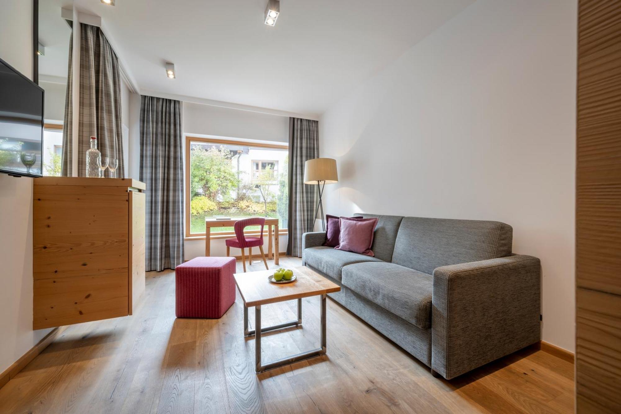 Hotel Der Baer Елльмау Екстер'єр фото